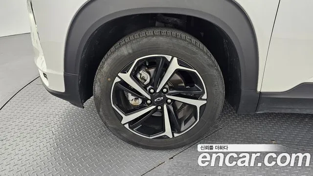 ChevroletGMDaewoo Trailblazer Trailblazer 1.3 турбо 4WD — Фото автомобиля 5