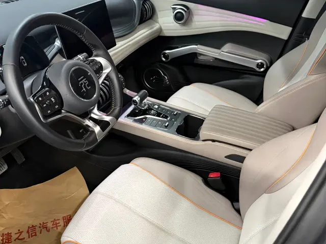 BYD Yuan PLUS — Фото автомобиля 7