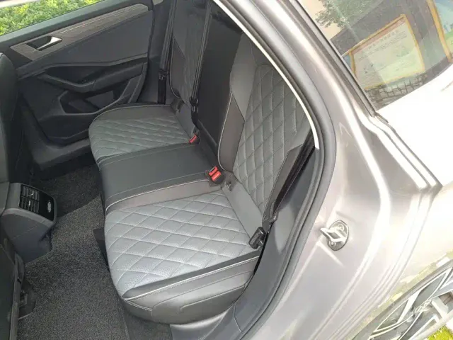 Volkswagen Sagitar — Фото автомобиля 13