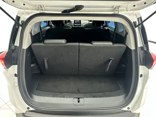 Chevrolet Orlando — Фото автомобиля 16