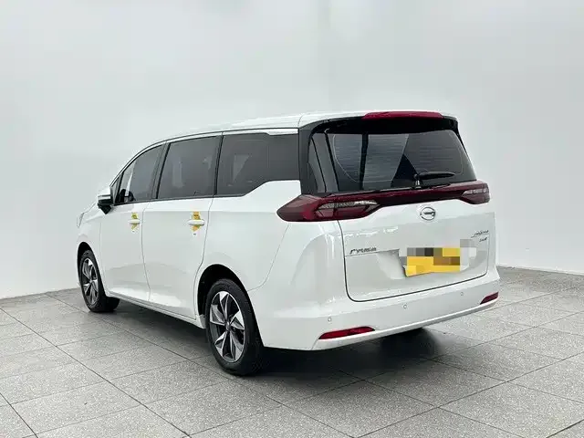GAC Trumpchi M6 — Фото автомобиля 4