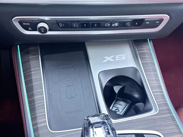 BMW X5 — Фото автомобиля 15