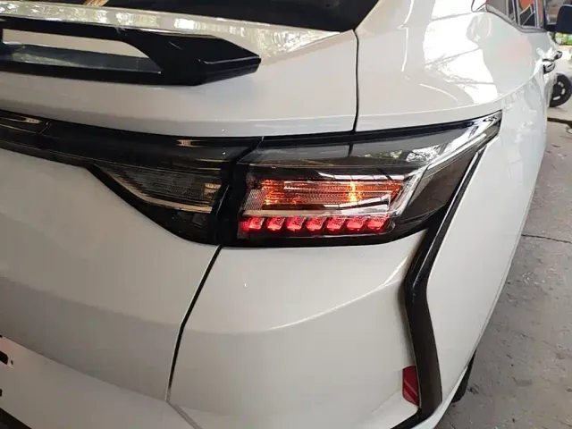 Dongfeng Yixuan — Фото автомобиля 7