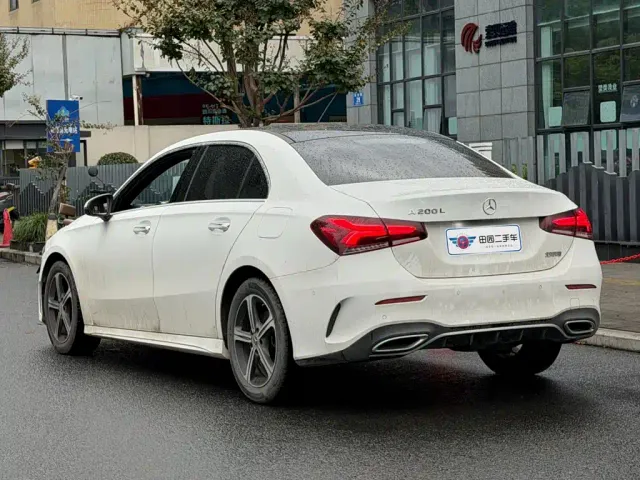 Mercedes-Benz A-Class — Фото автомобиля 4