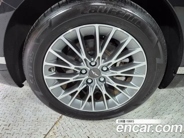 Genesis G80 RG3 — Фото автомобиля 8