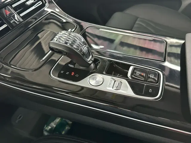 GAC Trumpchi M8 — Фото автомобиля 24