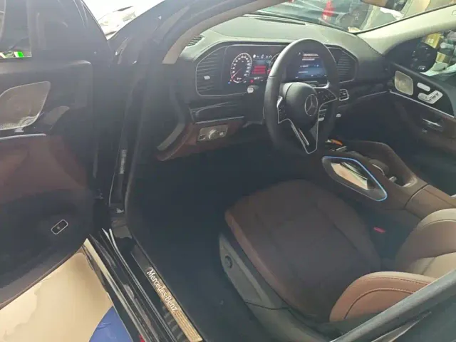 Mercedes-Benz GLE-Class — Фото автомобиля 12