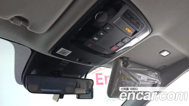 Kia Carnival Generation 4 — Фото автомобиля 18