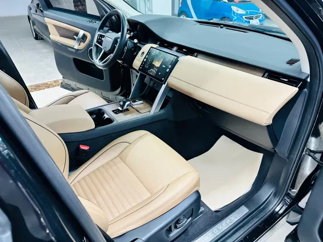 Land Rover Discovery Sport — Фото автомобиля 22