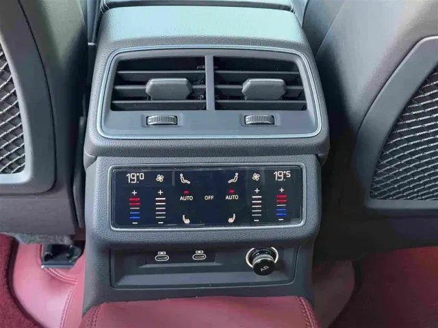 Audi A6L — Фото автомобиля 10