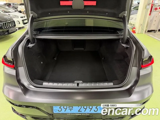 BMW i7 G70 — Фото автомобиля 19