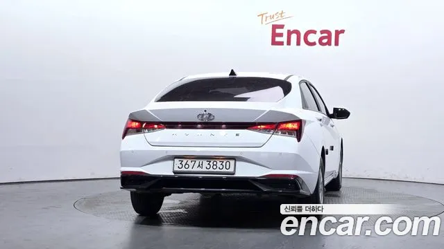 Hyundai AVANTE Avante (CN7) — Фото автомобиля 4