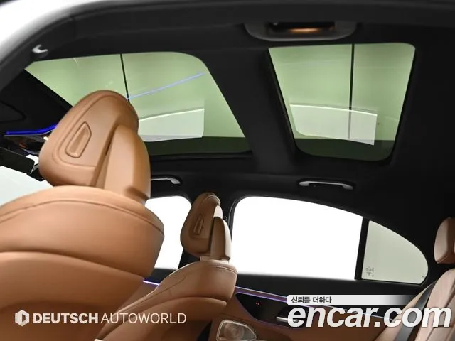 Mercedes-Benz E-Class — Фото автомобиля 18