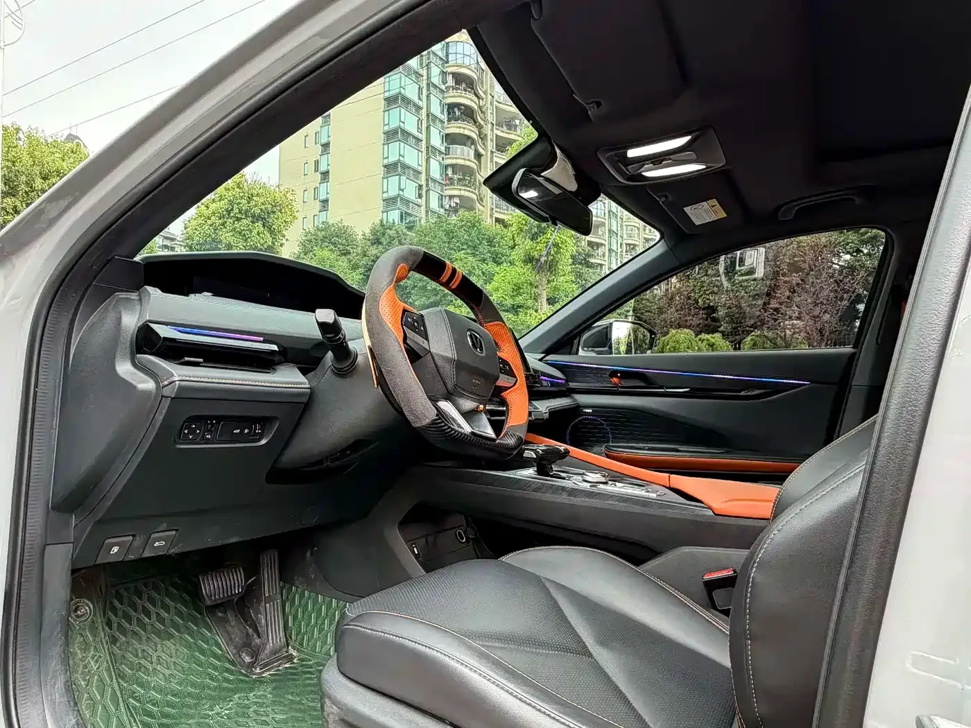 Changan Changan UNI-V 2022 1.5T Smart Pilot Edition — Фото автомобиля 6
