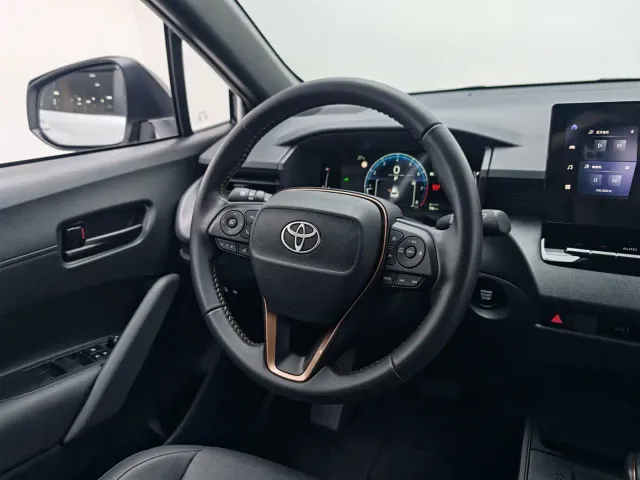 Toyota Frontlander — Фото автомобиля 16