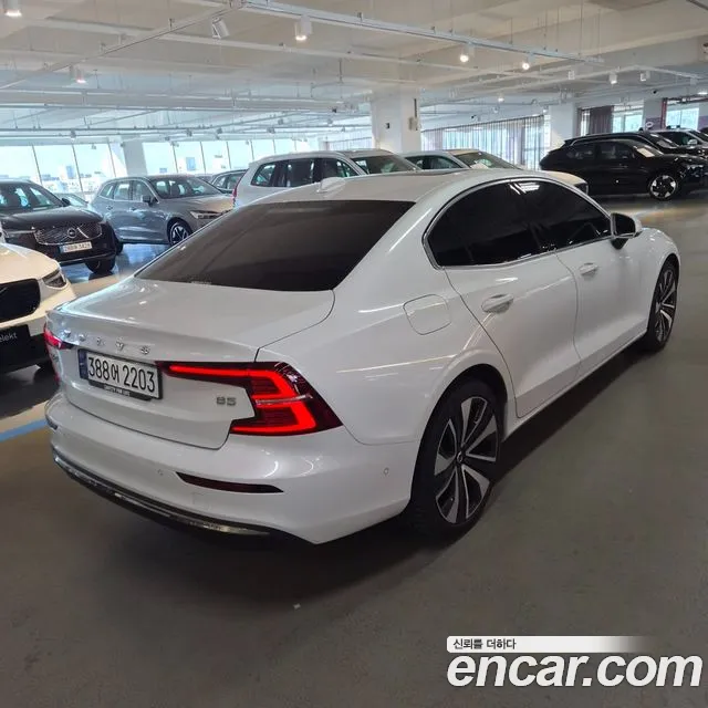 Вольво S60 S60 третьего поколения B5 Ultra Bright — Фото автомобиля 5