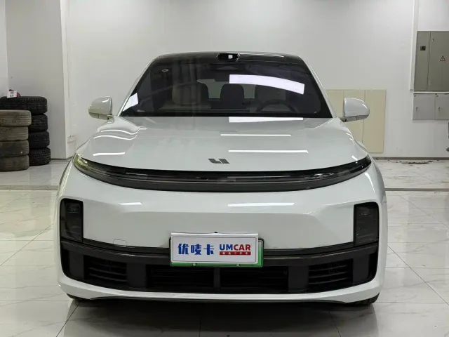 Li Auto L7 — Фото автомобиля 2