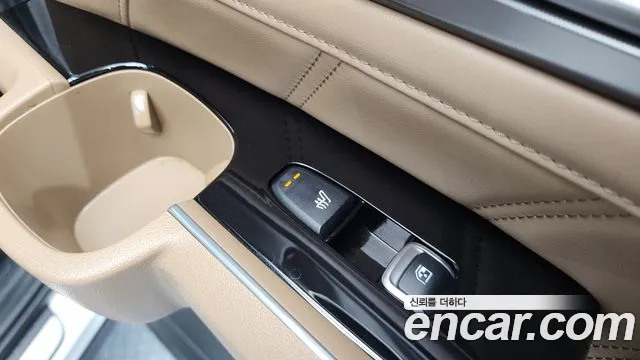 Kia Sorento Новый Sorento 4 поколение Бензин 2.5T 4WD — Фото автомобиля 27