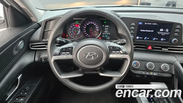 Hyundai Avante CN7 — Фото автомобиля 19
