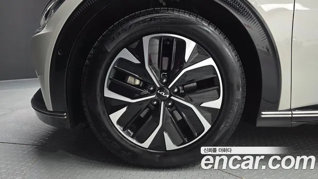 Kia EV6 — Фото автомобиля 5