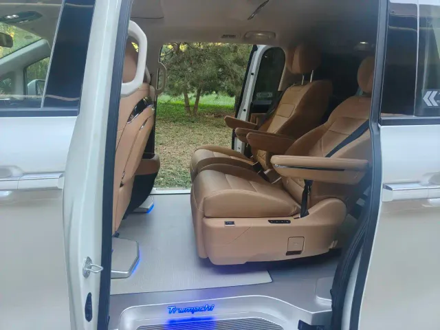 GAC Trumpchi E8 — Фото автомобиля 10