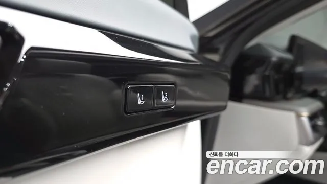Hyundai Grandeur GN7 — Фото автомобиля 28