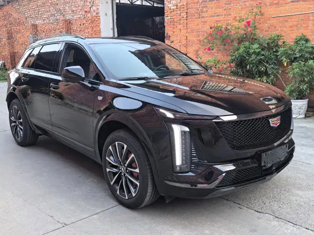 Cadillac XT5 — Фото автомобиля 3