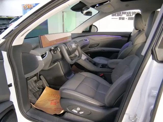 IM Motors IM LS6 2025 Gecko Smart Drive Edition — Фото автомобиля 10