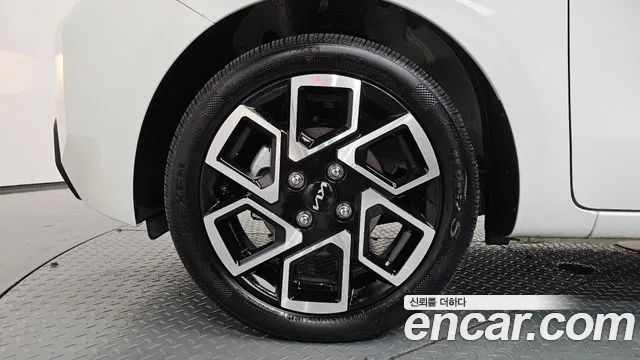 Kia RAY Новый Kia Ray Signature — Фото автомобиля 4
