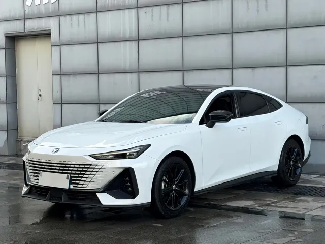Фотография автомобиля — Changan UNI-V