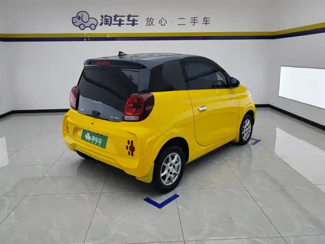 Roewe Clever — Фото автомобиля 3