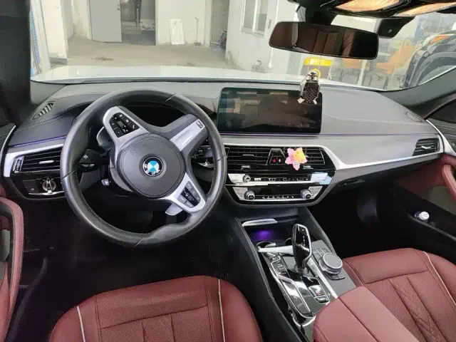 BMW 5 Series — Фото автомобиля 3