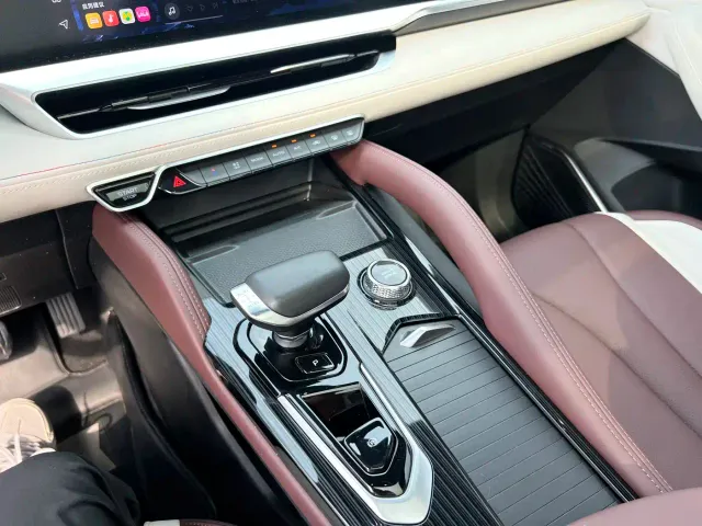 Geely Xingyue L — Фото автомобиля 13
