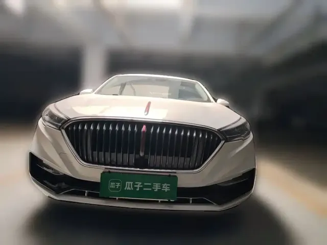 Hongqi Hongqi H5 2022 Classic 1.8T Auto Smart Connect Flag Rhythm Edition — Фото автомобиля 2