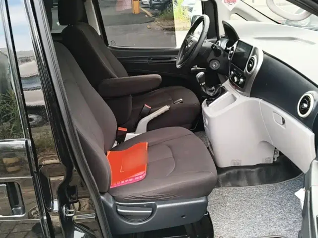 JAC Refine M3 — Фото автомобиля 24