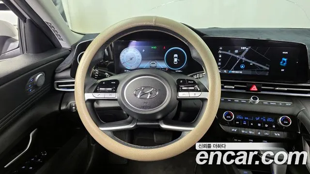 Hyundai AVANTE Avante (CN7) — Фото автомобиля 13