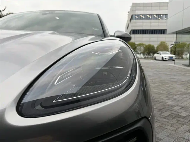 Porsche Macan — Фото автомобиля 14