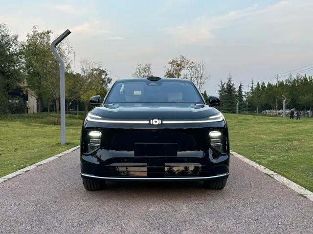 Changan Qiyuan Q07 — Фото автомобиля 2