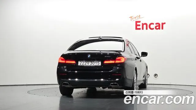 BMW 5 Series G30 — Фото автомобиля 4