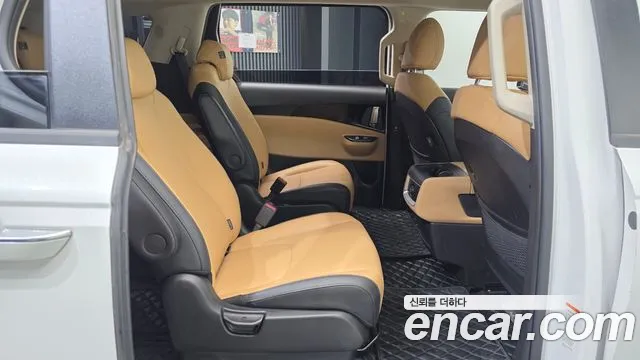 Kia Canival Carnival 4 поколение Бензин 9 мест Prestige — Фото автомобиля 10