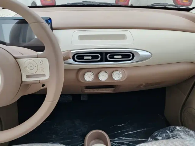 Wuling Hongguang Mini EV — Фото автомобиля 12
