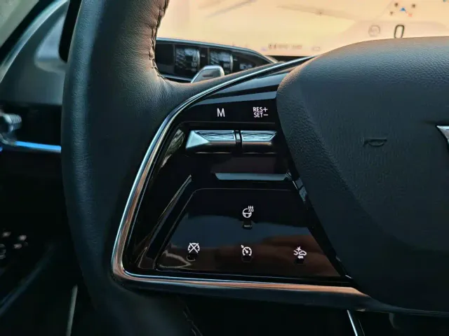 Cadillac XT5 — Фото автомобиля 29