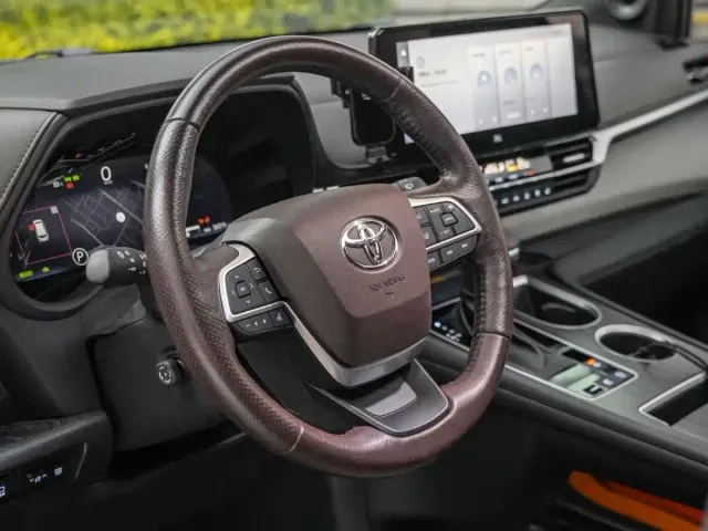 Toyota Granvia — Фото автомобиля 9