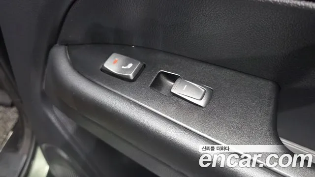 KG_Mobility_Ssangyong Rexton Новый Rexton Sport Дизель 2.2 2WD — Фото автомобиля 18