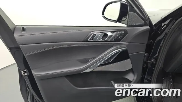 BMW X6 xDrive40i M Sport — Фото автомобиля 21
