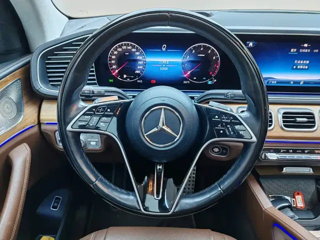 Mercedes-Benz GLS-Class — Фото автомобиля 9