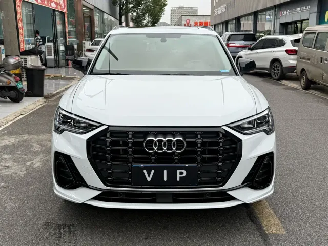 Audi Q3 — Фото автомобиля 2
