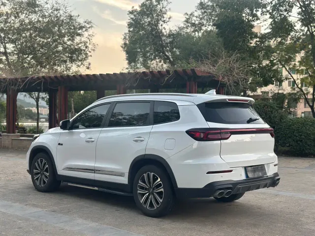 Chery Tiggo 8 — Фото автомобиля 5