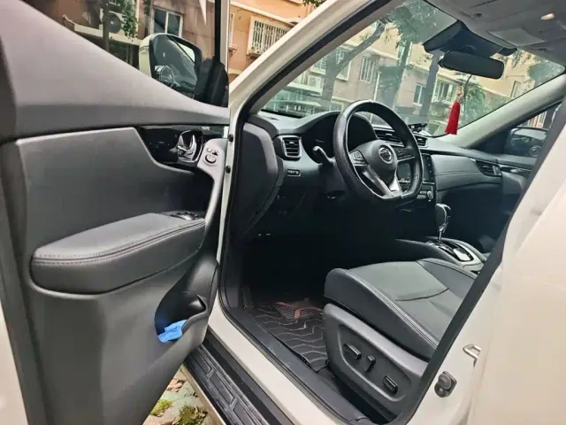 Nissan X-Trail — Фото автомобиля 13