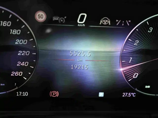 Mercedes-Benz V-Class — Фото автомобиля 16